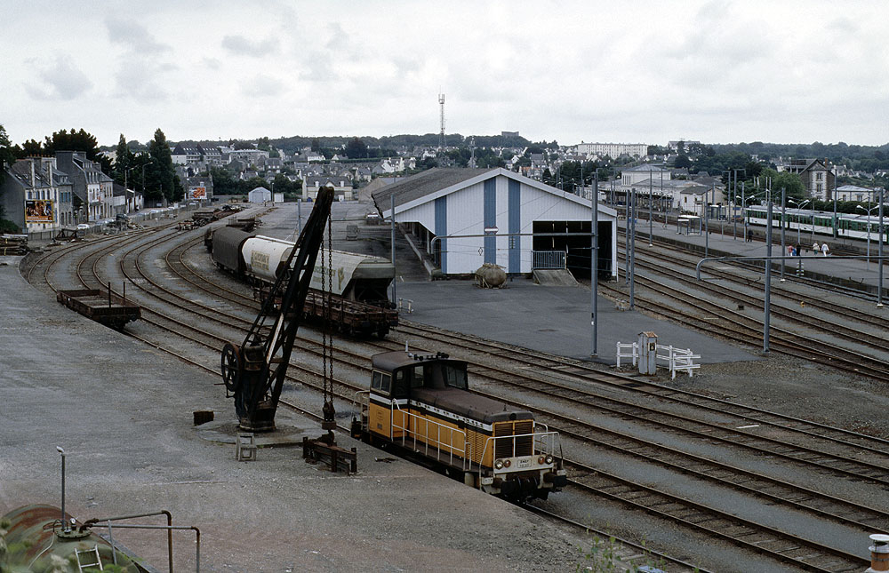 https://www.eisenbahnfotograf.de/datei/August 2000/4000242 SNCF Y8180 Morlaix 6.8.2000.jpg